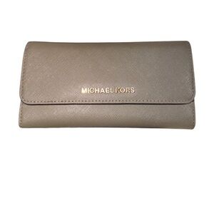 Michael Kors olive green Wallet with Gold Logo leaf print inside